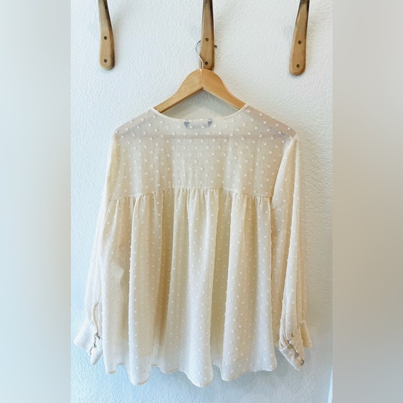 Zara Cream Long Sleeve Sheer Swiss Dot Blouson Sleeve Blouse Size Small - Picture 2 of 3